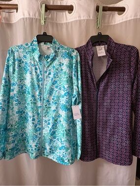 Two NWT patterned lightweight zip with pockets, XL, perfect for travel